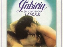 Tatuirovka qilingan gozallik bilan porno